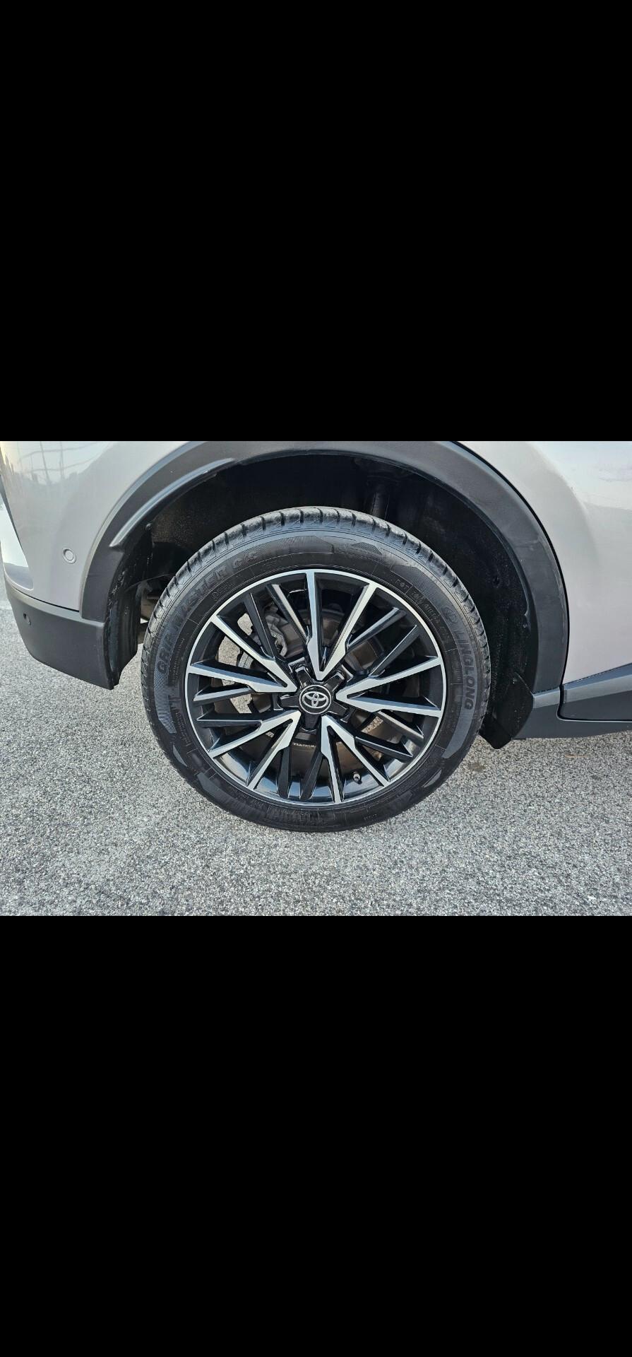 Toyota C-HR 1.8 Hybrid E-CVT Lounge