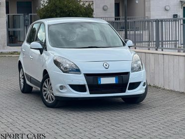 Renault Scenic Scénic X-Mod 1.5 dCi 110CV