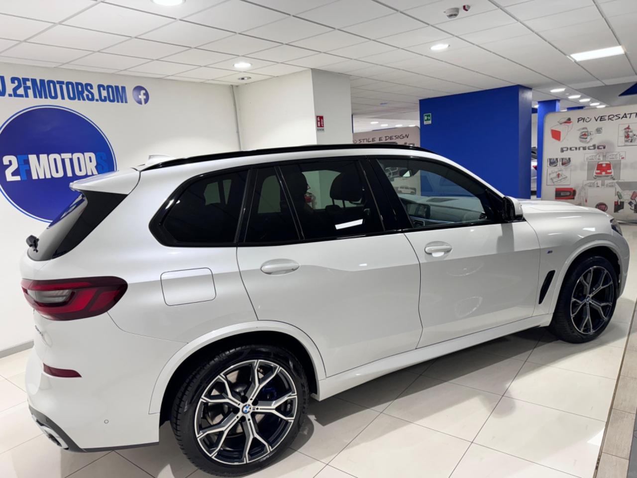 BMW X5 xdrive40d mhev 48V Msport auto