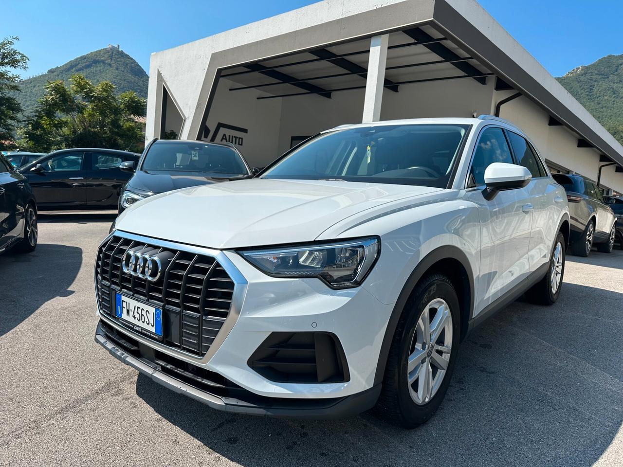 Audi Q3 35 TDI S tronic Business