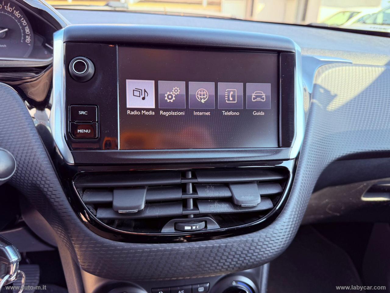 PEUGEOT 2008 BlueHDi 100 Allure