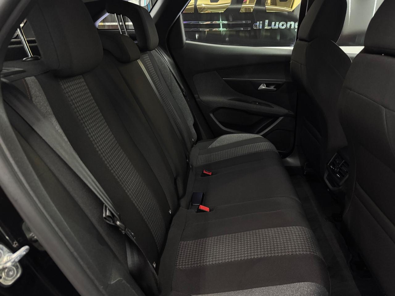 Peugeot 3008 130Cv EAT8 Allure Pack