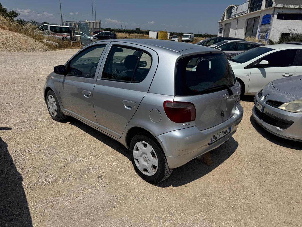 Toyota Yaris 1.0i 16V cat 5 porte