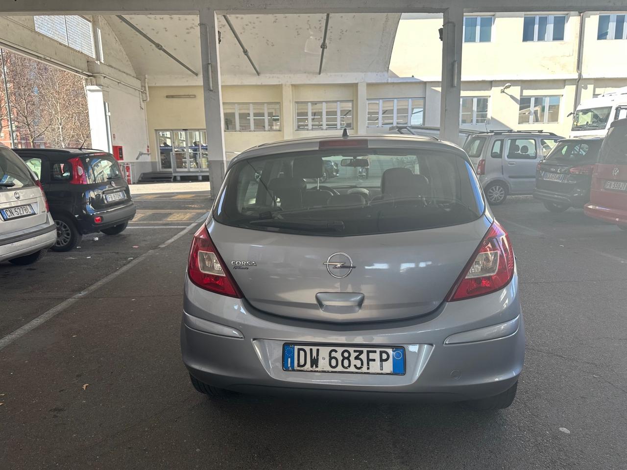 Opel Corsa 1.2 5 porte Easytronic Club