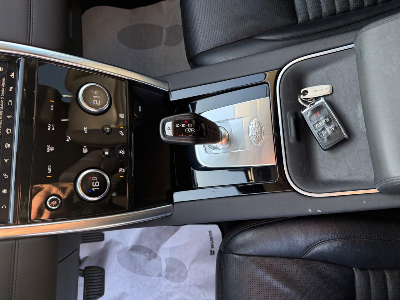 Land Rover Discovery Sport 2.0 TD4 180 CV AWD 7 POSTI