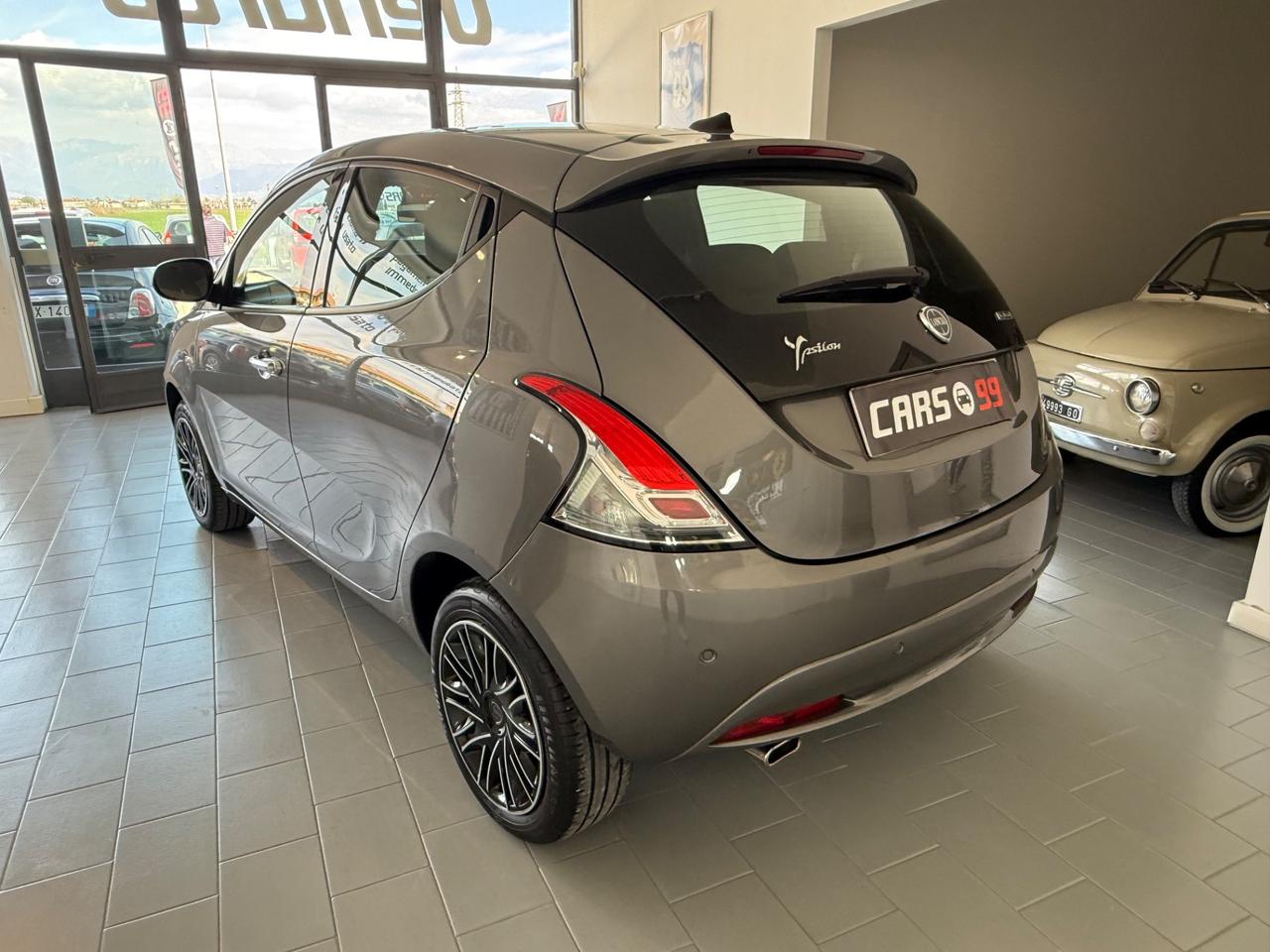 Lancia Ypsilon 1.0 FireFly 5 porte S&S Hybrid Ecochic Gold