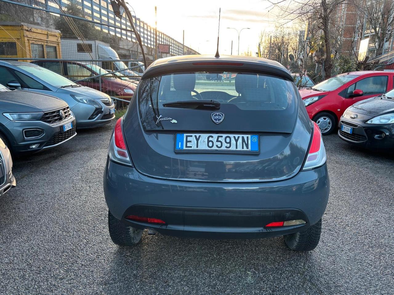 Lancia Ypsilon 0.9 TwinAir 5 porte OK Neopatentati