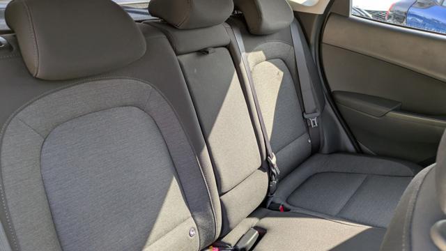 HYUNDAI Kona EV EXCLUSIVE 39KWH SPORT 136cv CAMBIO AL VOLANTE