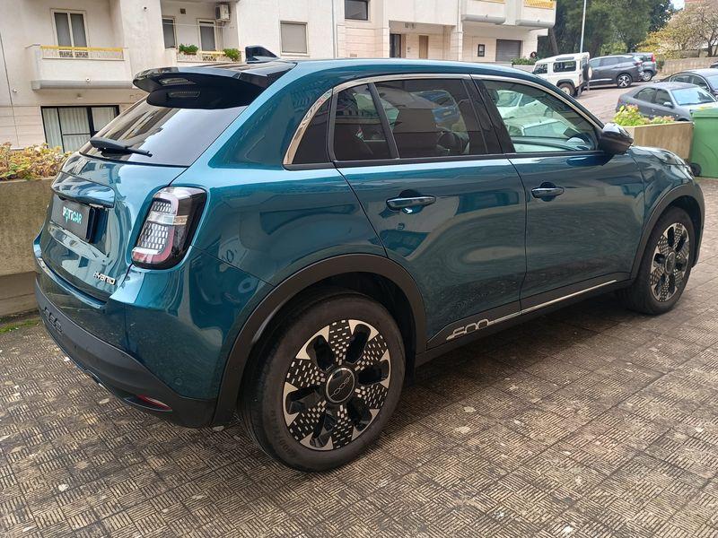 FIAT 600 1.2 hybrid La Prima 110cv auto