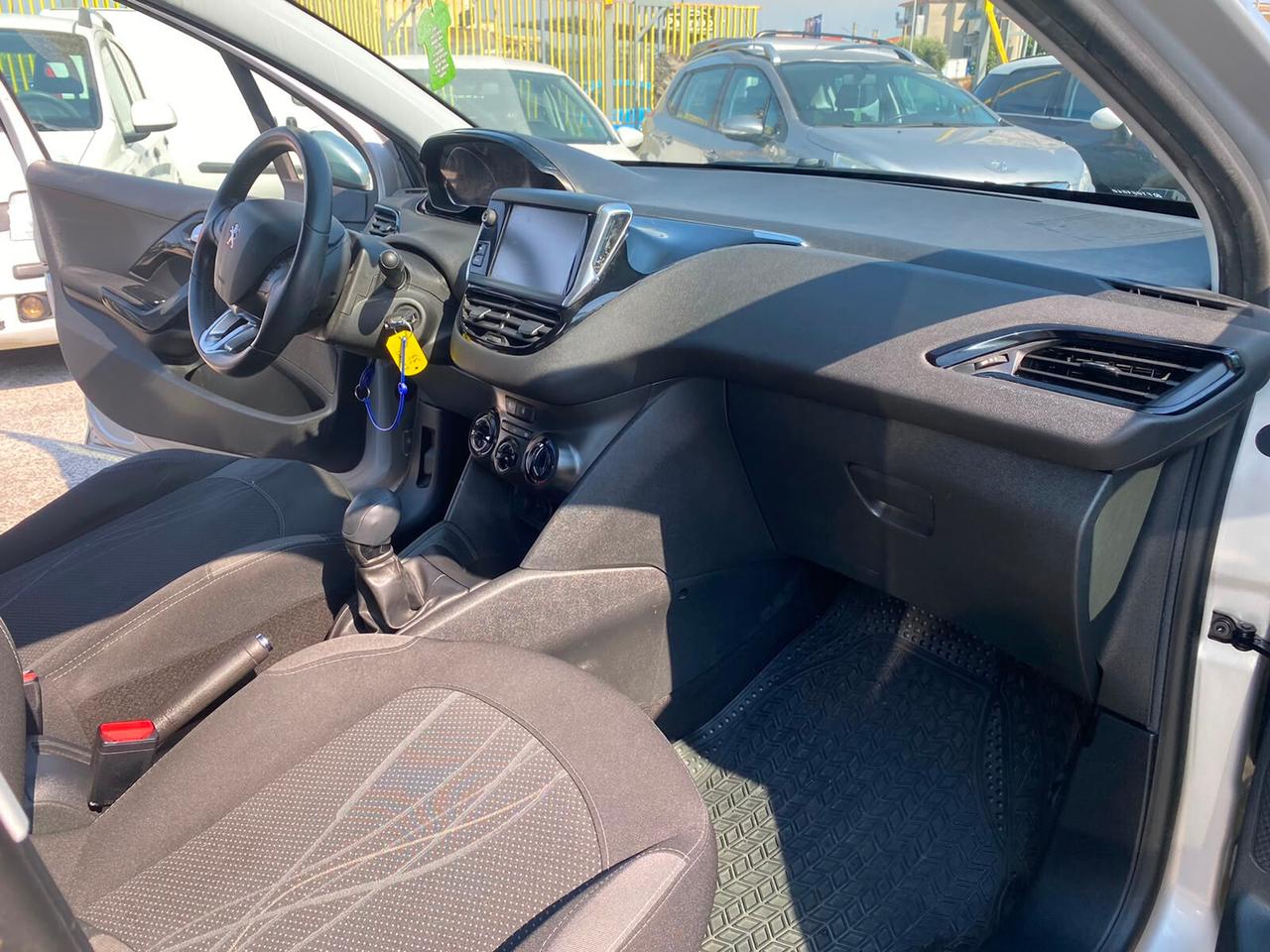 Peugeot 208 1.4 HDi 68 CV 5 porte Allure