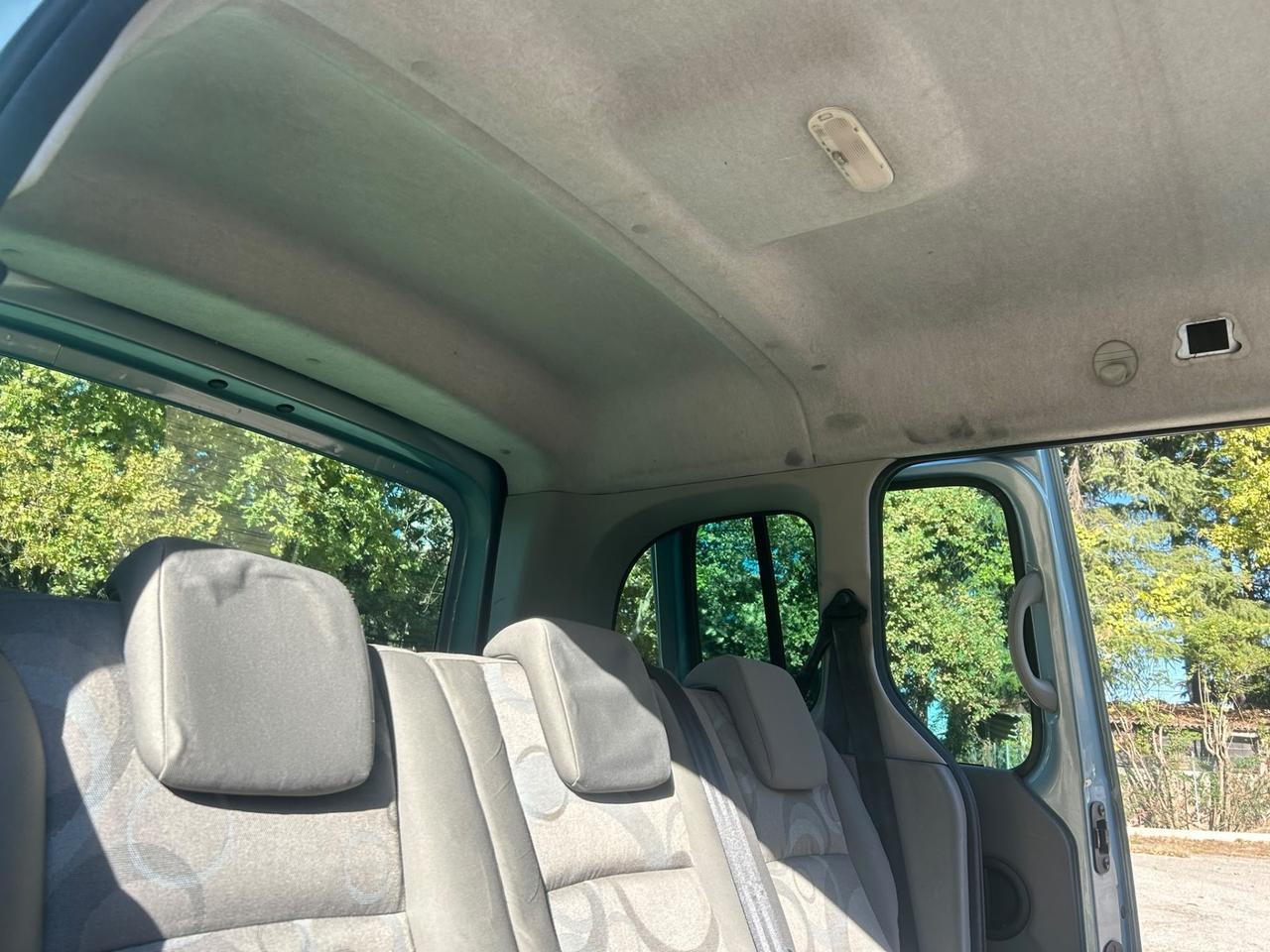 Renault Kangoo 1.6 cc Benzina/GPL 80.000 km GPL 2032