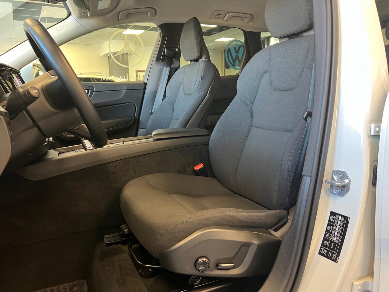 Volvo XC 60 B4 (d) Geartronic Momentum