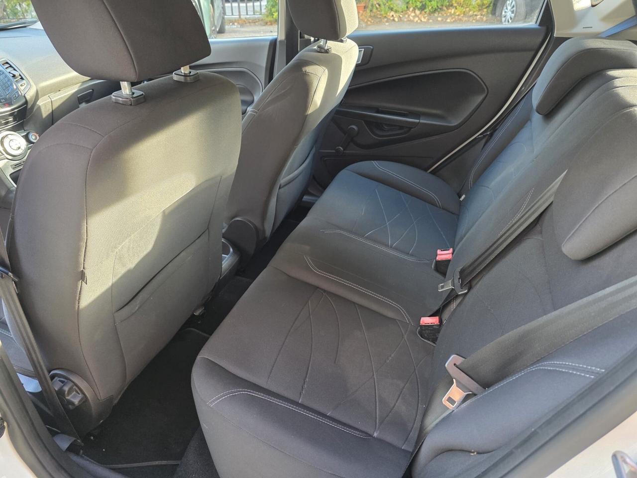 Ford Fiesta 1.5 TDCi 75CV 5 porte Business