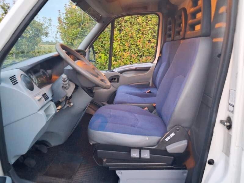 IVECO DAILY 29L 10 2.3 MJTD PC-PL