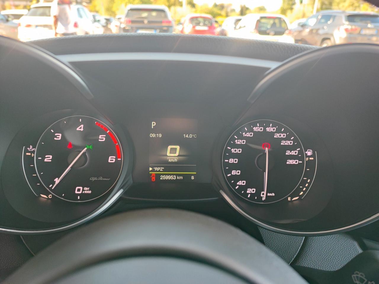 Alfa Romeo Giulia 2.2 Turbodiesel 136 CV AT8