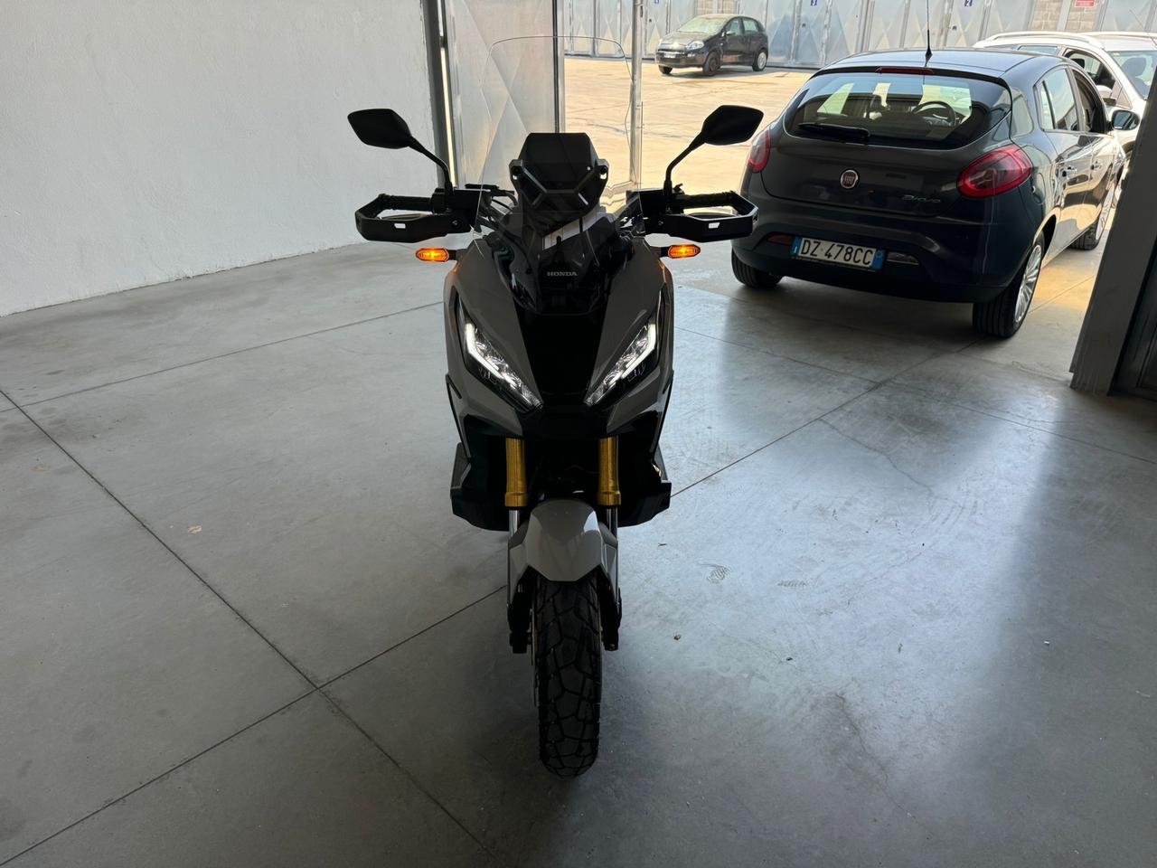 Honda XADV GRIGIO FINANZA 2021