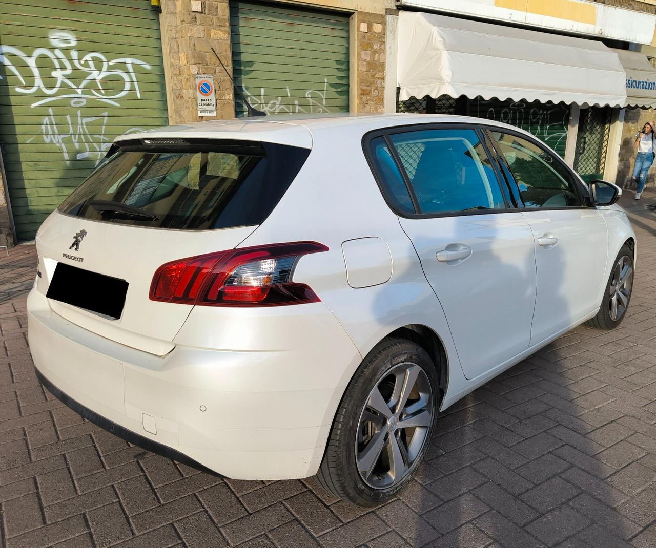 Peugeot 308 BlueHDi 130 S&S EAT8 Active