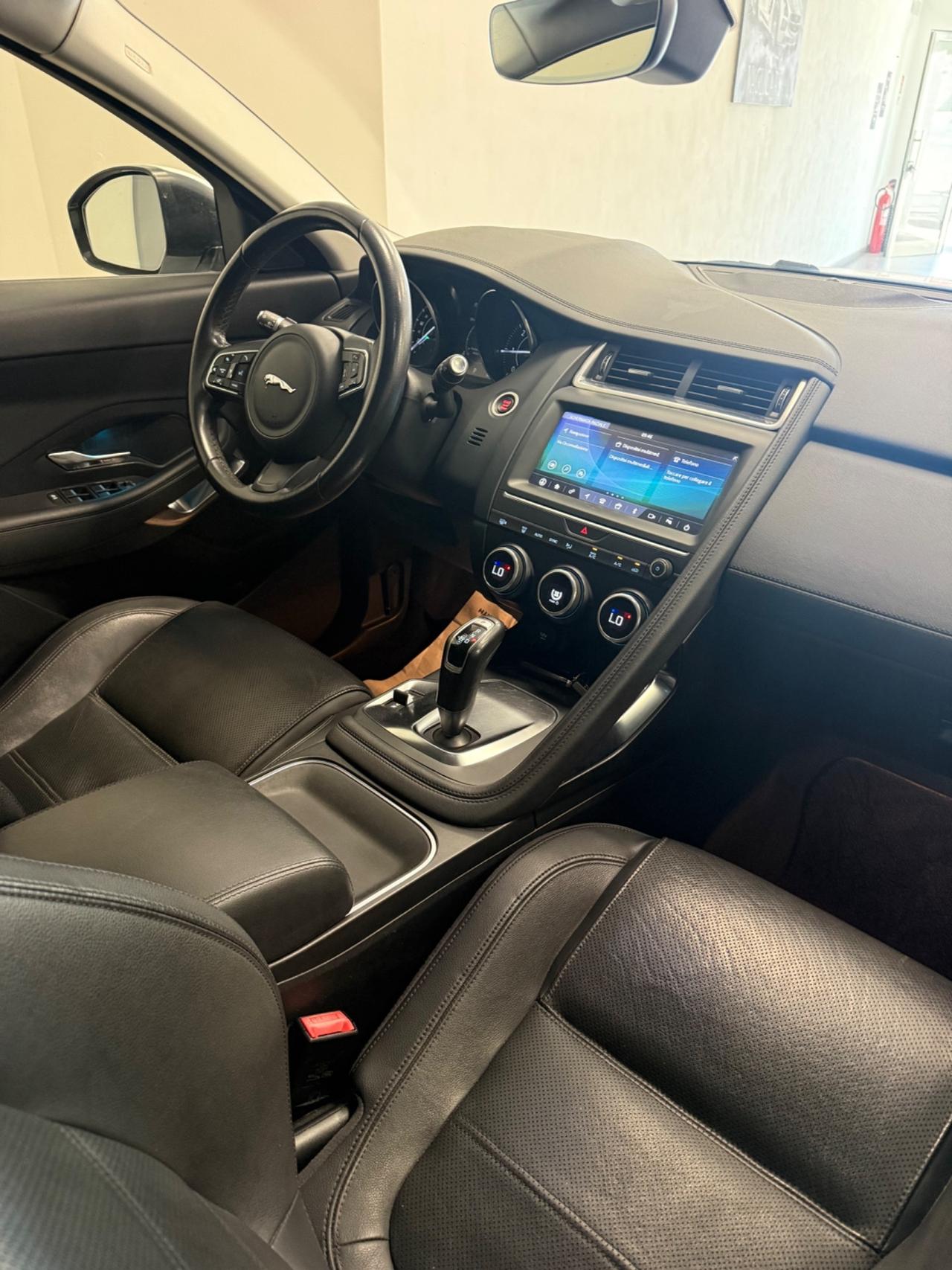 Jaguar E-Pace 2.0D 150 CV AWD aut. R-Dynamic