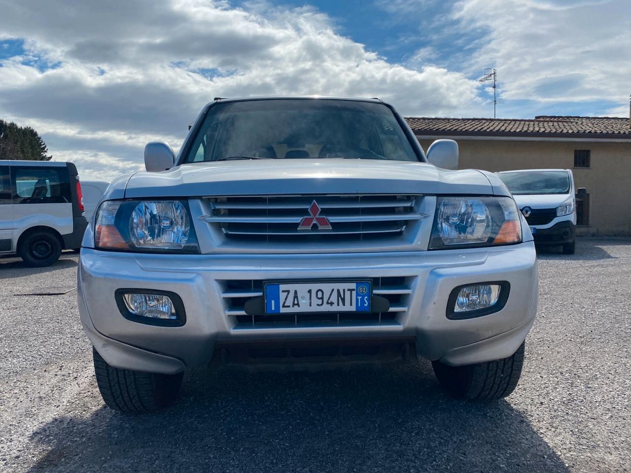 Mitsubishi Pajero 3.2 16V DI-D 3p. GLX