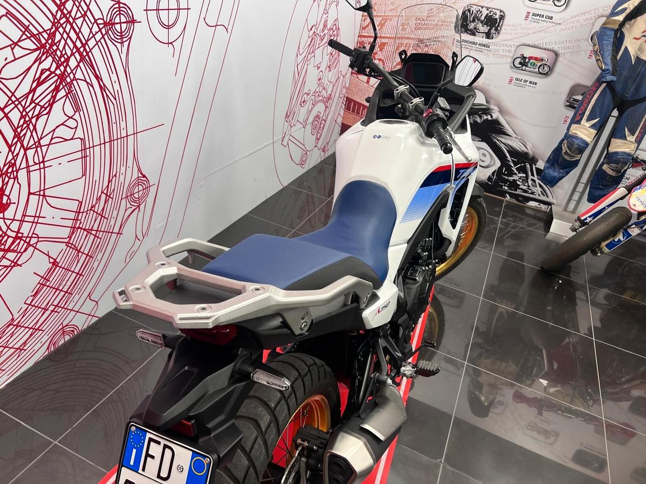 Honda Transalp 750 2023