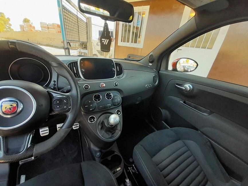 Abarth 595 C 1.4 Turbo T-Jet 180 CV Competizione