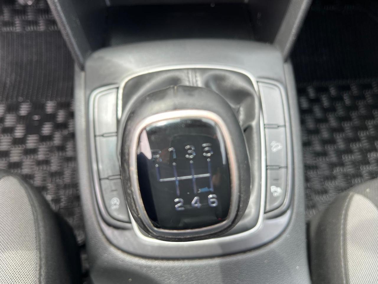 Hyundai kona-1.6 crdi-full-08/2020