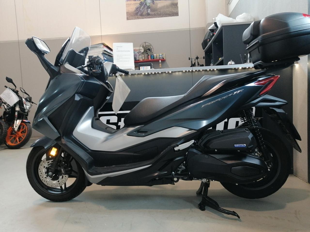 Honda Forza 350