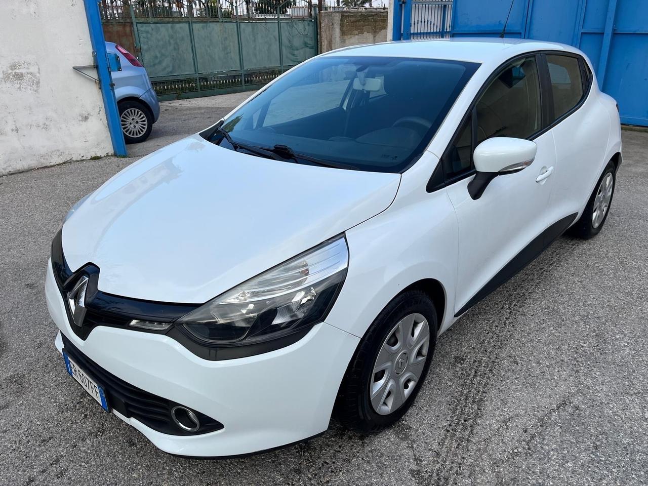 Renault Clio 5P-1.2 gpl -full -2013
