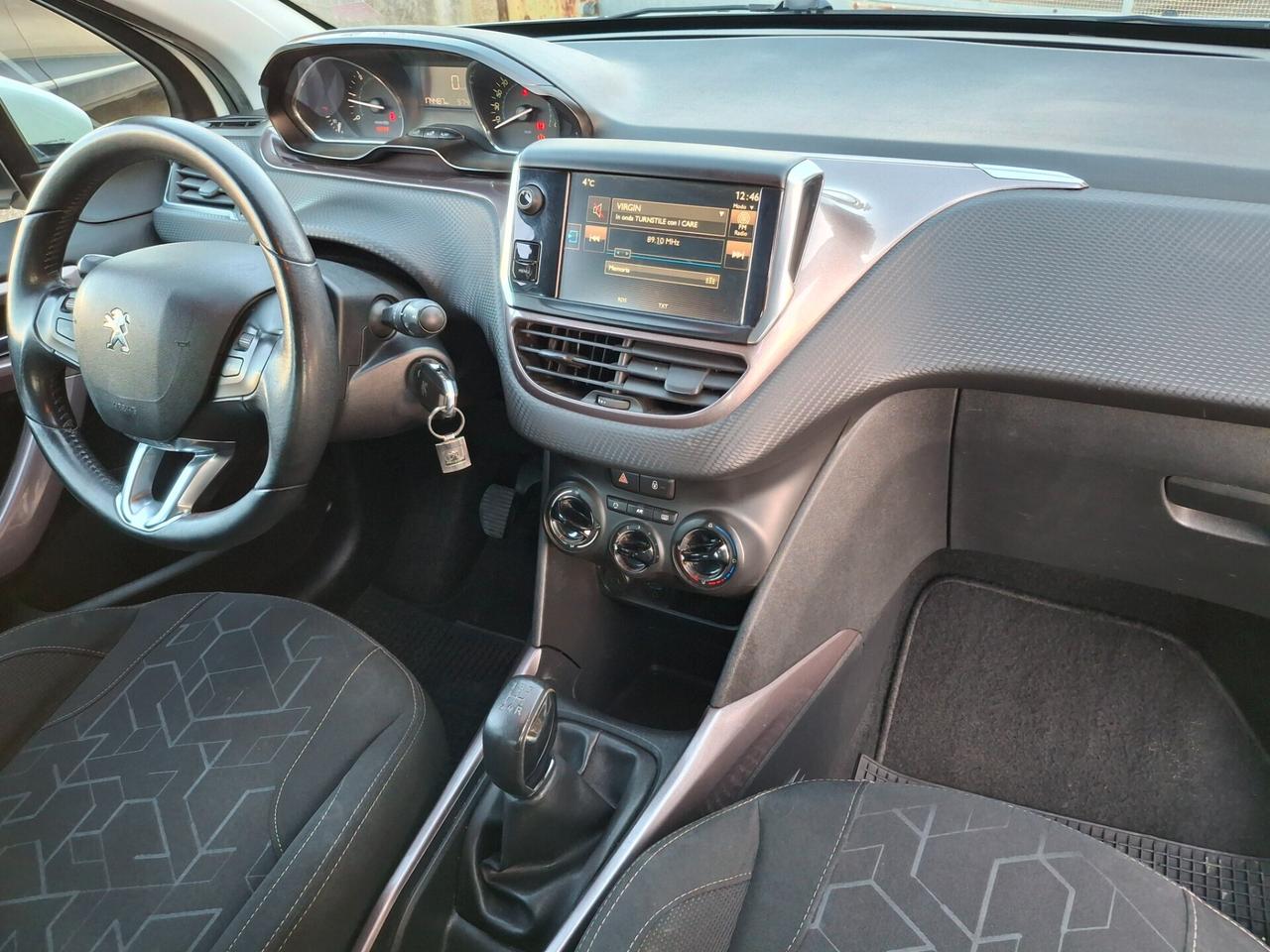 Peugeot 2008 1.6 e-HDi 92 CV Stop&Start Urban Cross