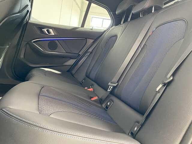 BMW Serie 1 118d 5p. Msport