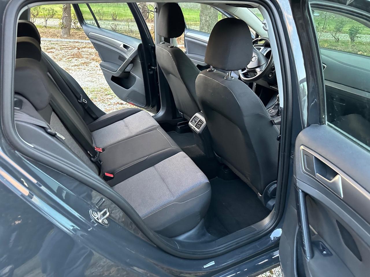 Volkswagen Golf Variant 1.6 TDI 5p. Comfortline IDONEA PER NEOPATENTATI PERMUTABILE