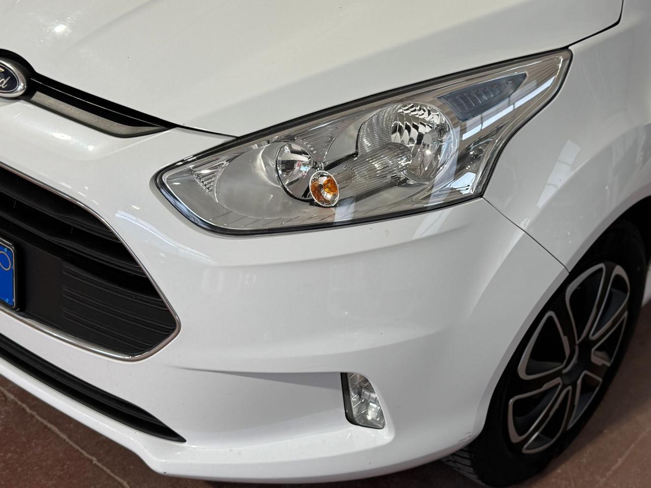 Ford B-Max 1.5 TDCi 75 CV Business Titanium NEOPATENTATI