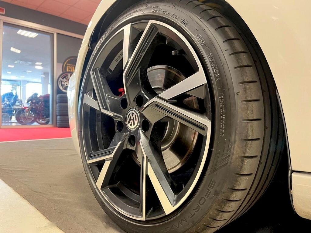 Volkswagen Golf 2.0 TSI 5p. GTI