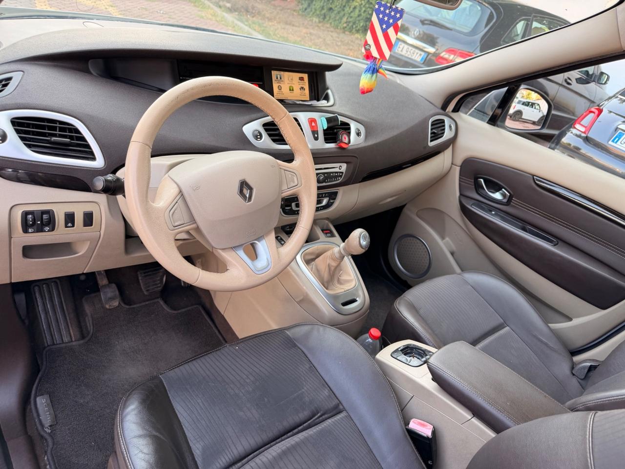Renault Scenic 1.5DCI 2011 neopatentati pronto uso pelle navi