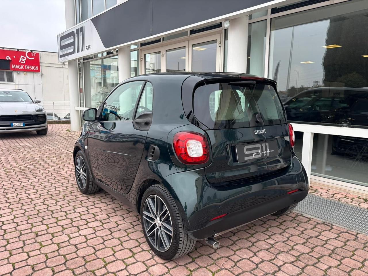 Smart ForTwo 90 0.9 Turbo twinamic British Green Brabus Style