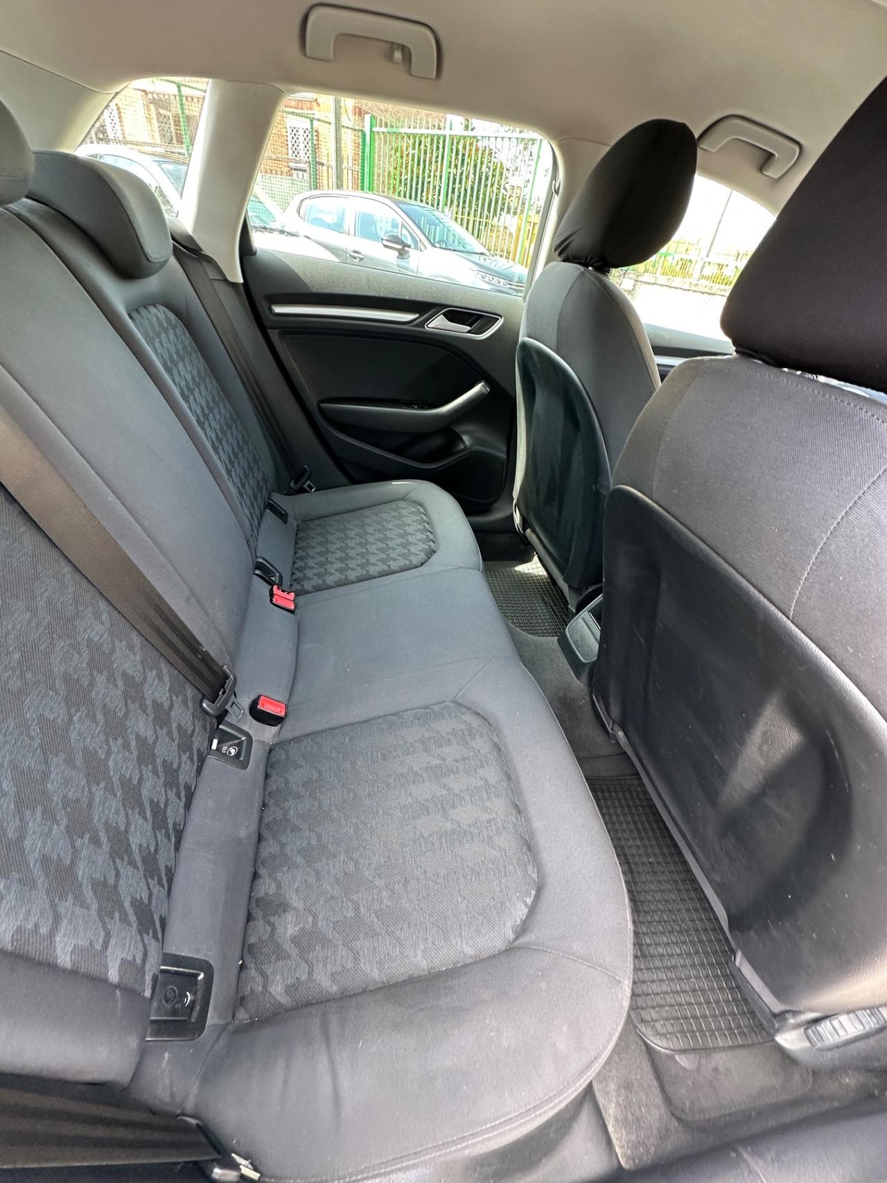 Audi A3 1.6 TDI clean diesel Ambition