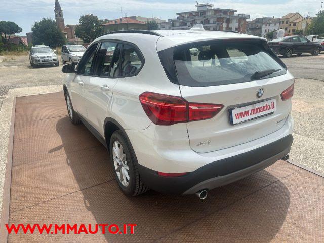 BMW X1 xDrive18d Business NAVIG !!!!!