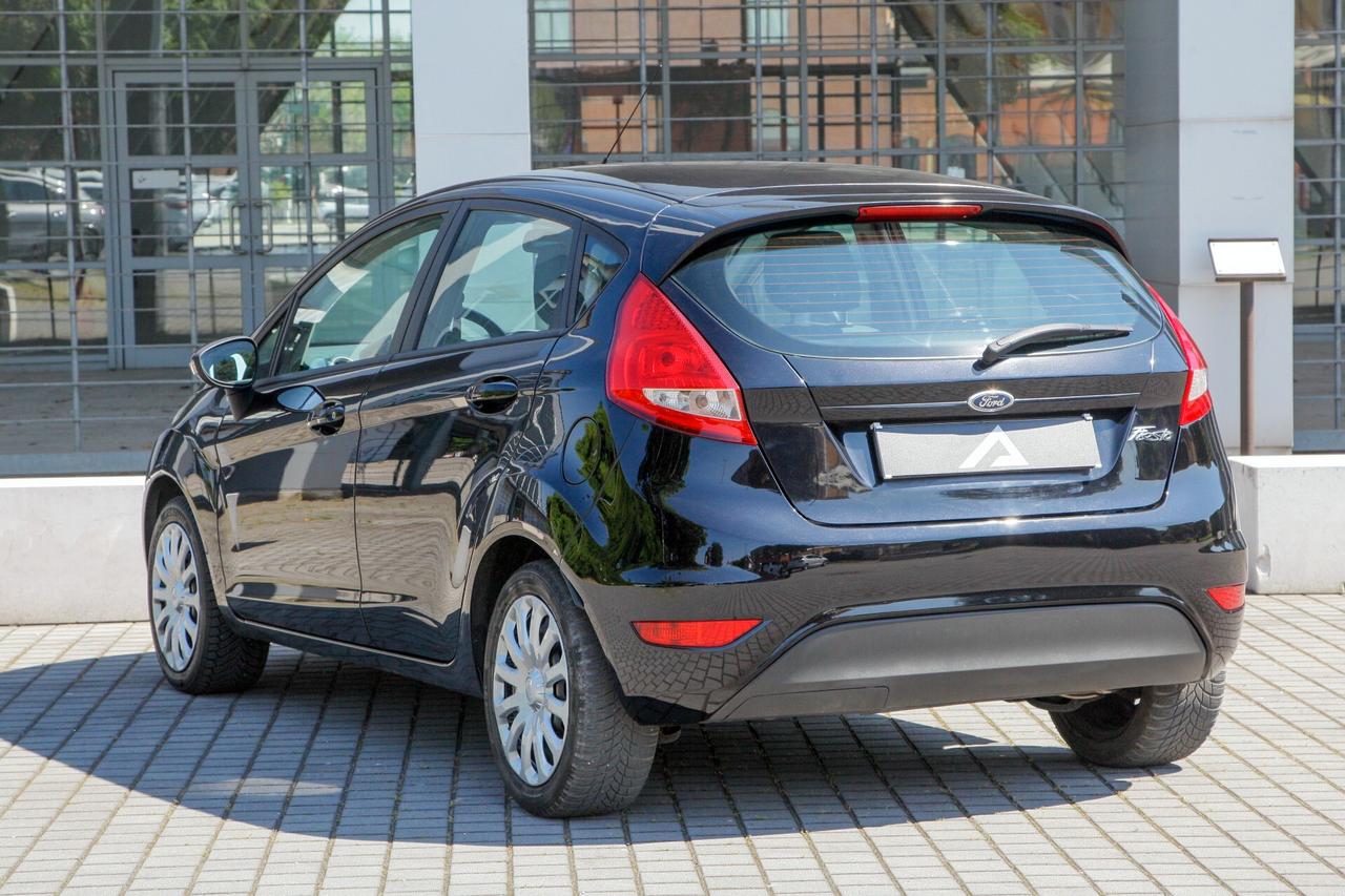 Ford Fiesta 1.25 5 porte GPL