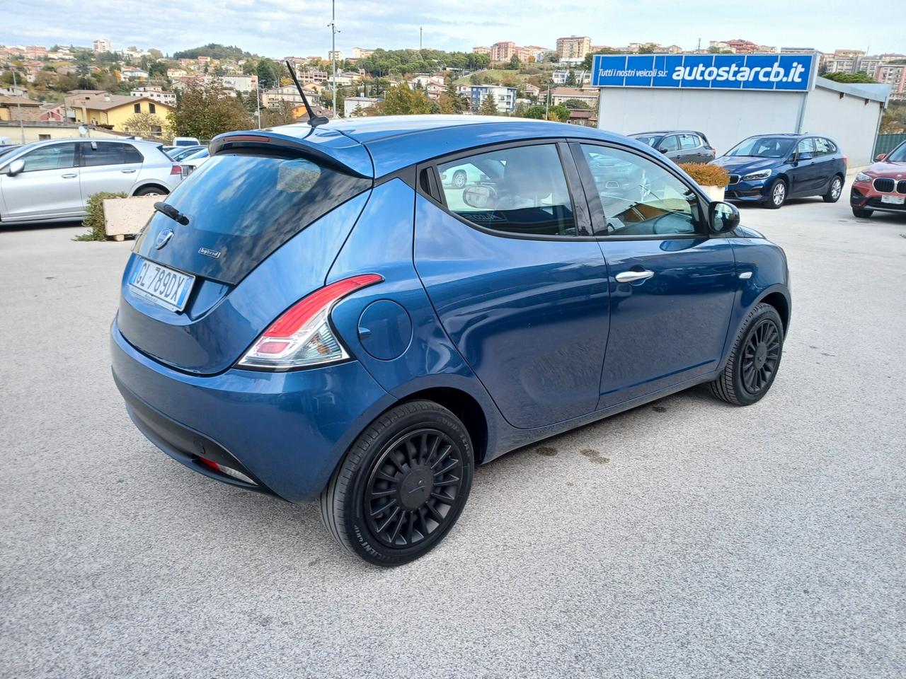 LANCIA YPSILON 1.0 HYBRID 70CV 2022 GOLD