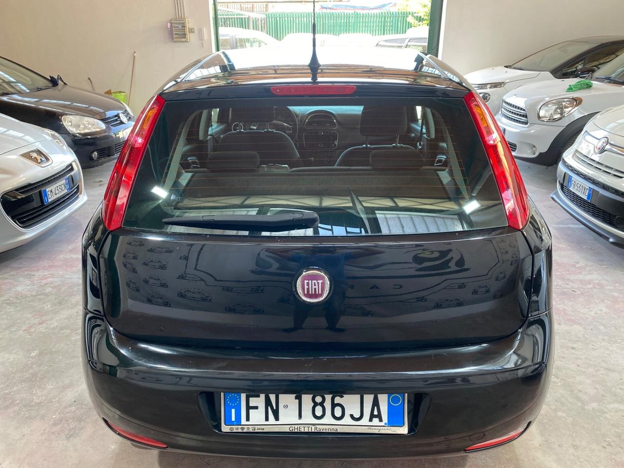 Fiat Punto 1.4 8V 5 porte Natural Power Street