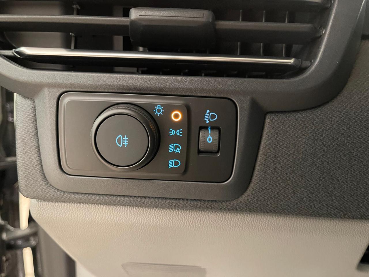 Ford Transit Tourneo Custom Titanium PL L2 2.0d 150cv 9posti c.man-LEGGI SOTTO