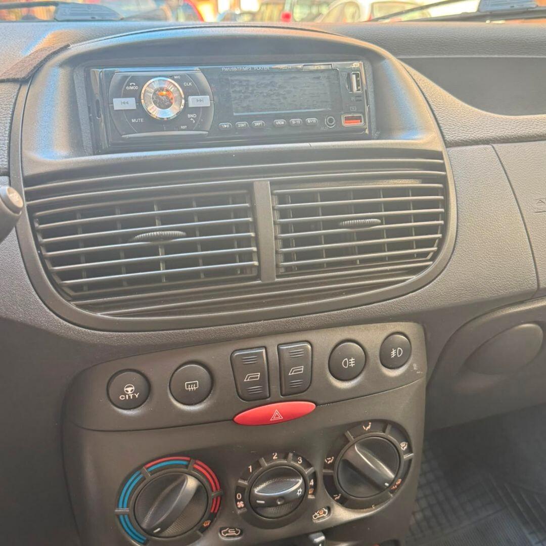 Fiat Punto 1.2 5 porte - 60CV