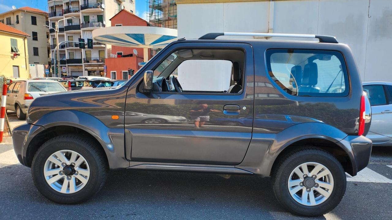 Suzuki Jimny 1.3i 16V cat 4WD JLX