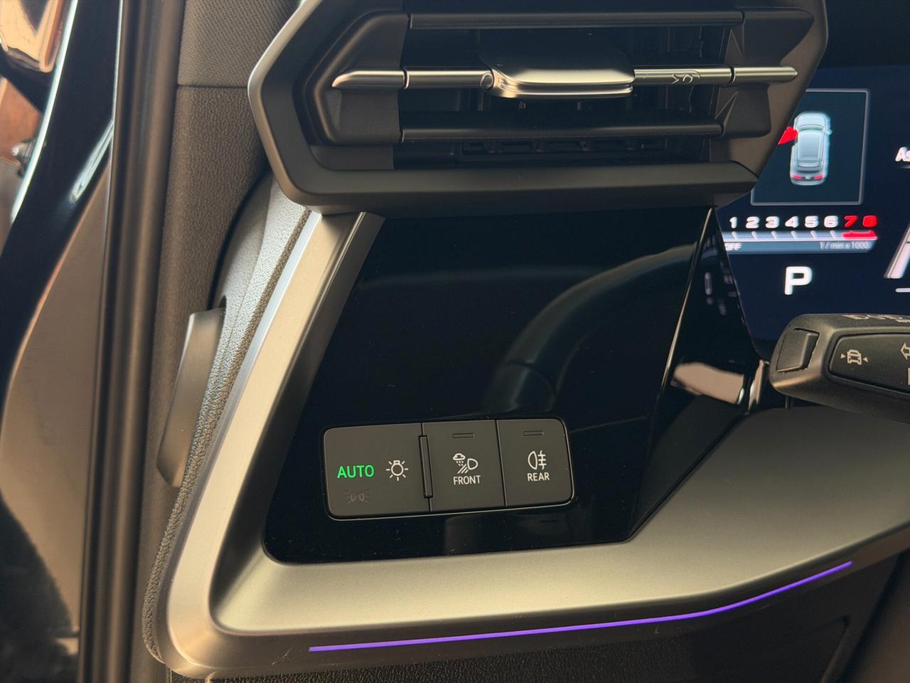 AUDI A3 S-Tronic S-Line 1.0cc 110Cv Automatica