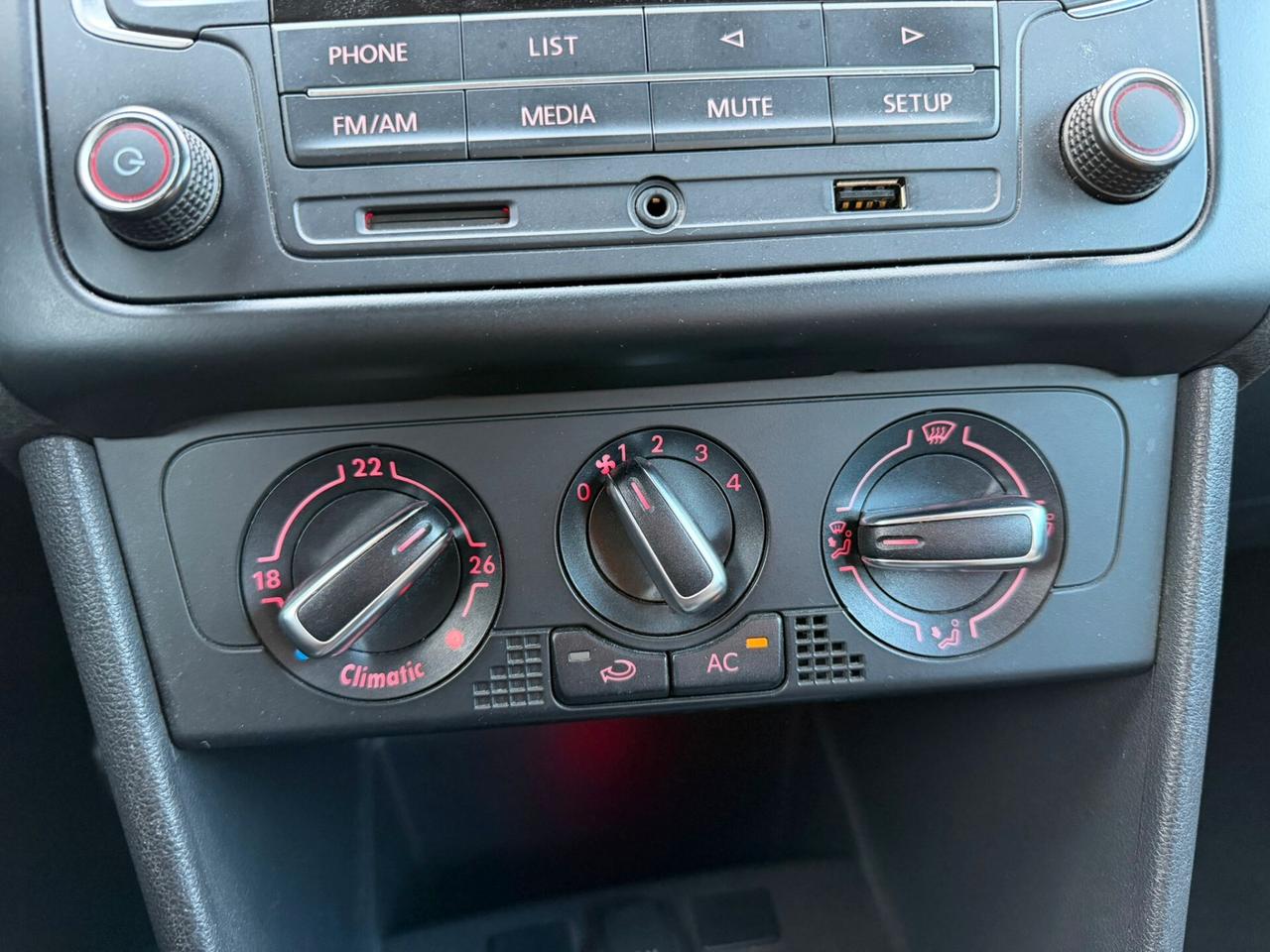 Volkswagen Polo 1.6 TDI EURO 5 Neopatentati