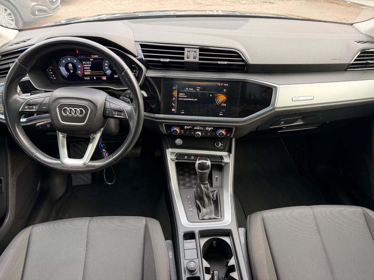 Audi Q3 35 TDI S tronic Business Advanced TETTO