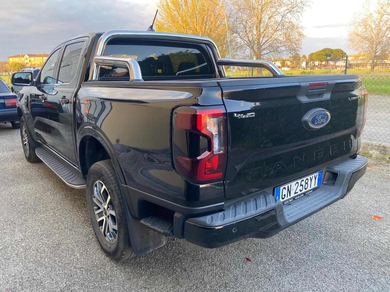 Ford Ranger 2.0 ECOBLUE aut. 205 CV DC Limited 5 posti (PREZZO NON SOGGETO IVA,"PRIVATO")