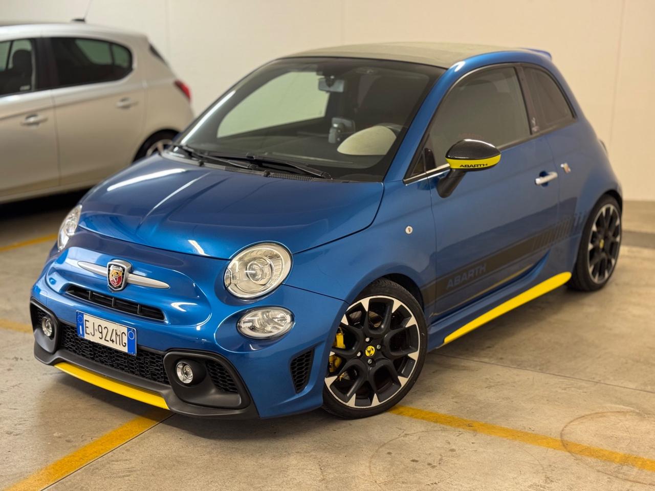 Abarth 500 C 1.4 Turbo T-Jet MTA Bicolore