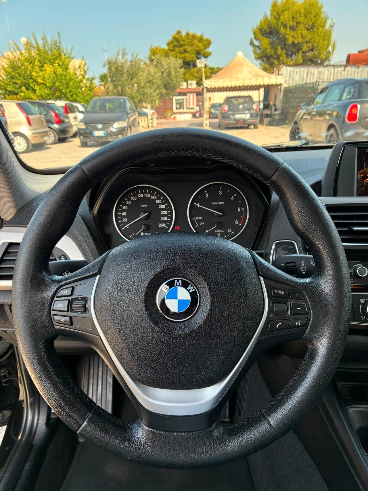 Bmw 114 114d 5p. Urban