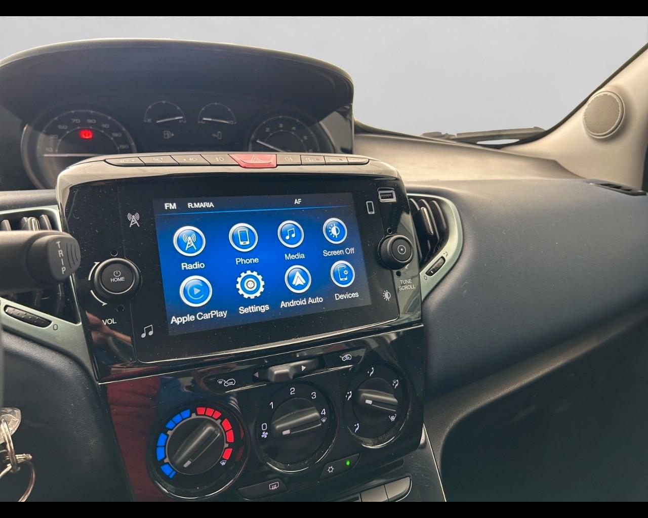 LANCIA Ypsilon III 2021 - Ypsilon 1.0 firefly hybrid Platino s&s 70cv